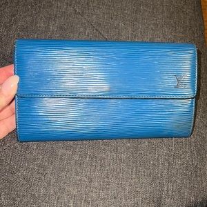 Louis Vuitton Epi long wallet